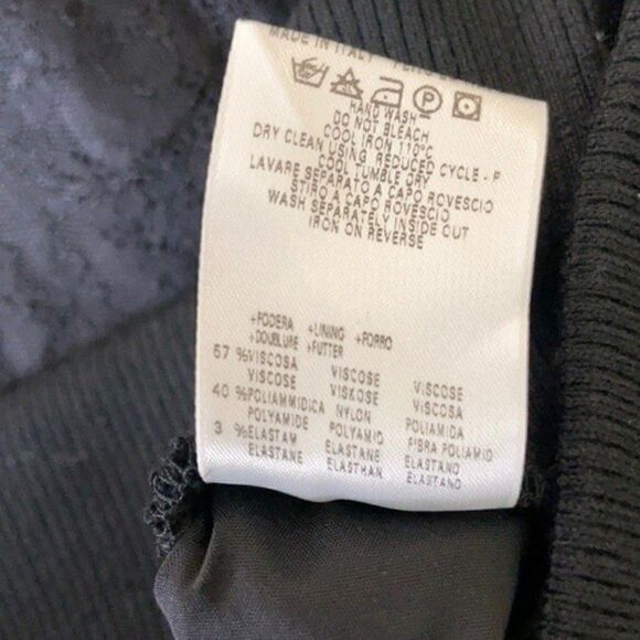 2 for $30 RED VALENTINO Black Lace Skirt - Picture 7 of 9